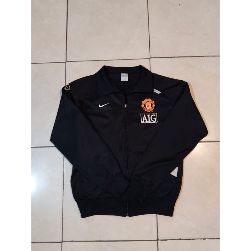 TP Manchester united second