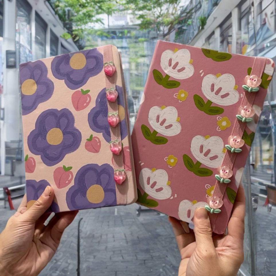 

Ready Stok MIKIREI Diary Camomile Tulip Peach Tomato Hardcover Diary Buku Note Book Planner A5 Ruled with Straps W79