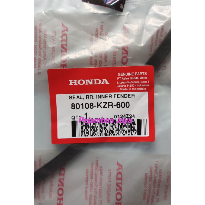 80108KZR600 SEAL RR INNER FENDER
