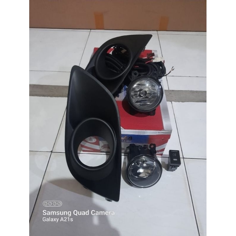 SZ486 FOGLAMP LAMPU KABUT LAMPU BEMPER SUZUKI SWIFT HATCHBACK 2011 2012 2013 2014 2015