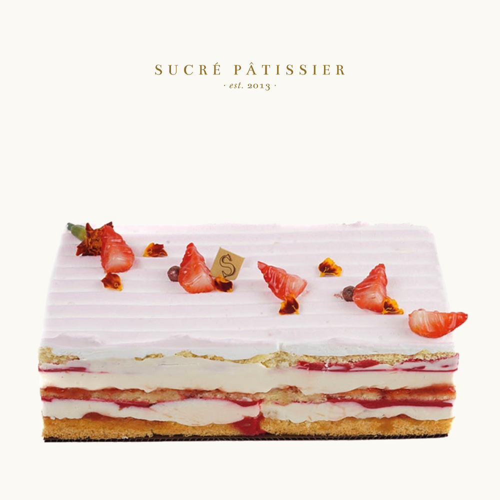 

Strawberry Shortcake Sucre Patissier 20x10cm Kue Ulang Tahun Birthday Cake