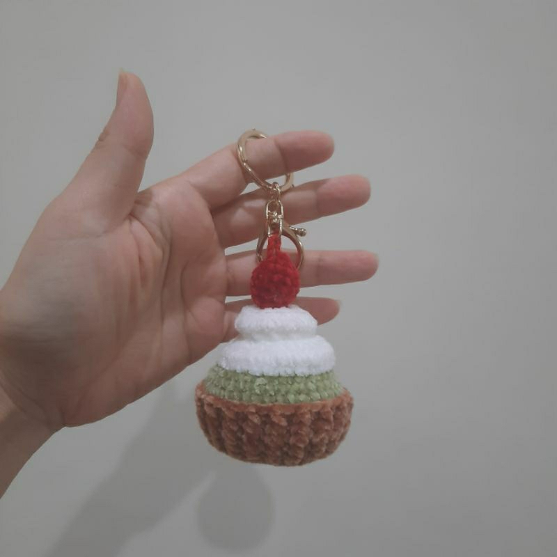 gantungan kunci cupcake amigurumi boneka rajut