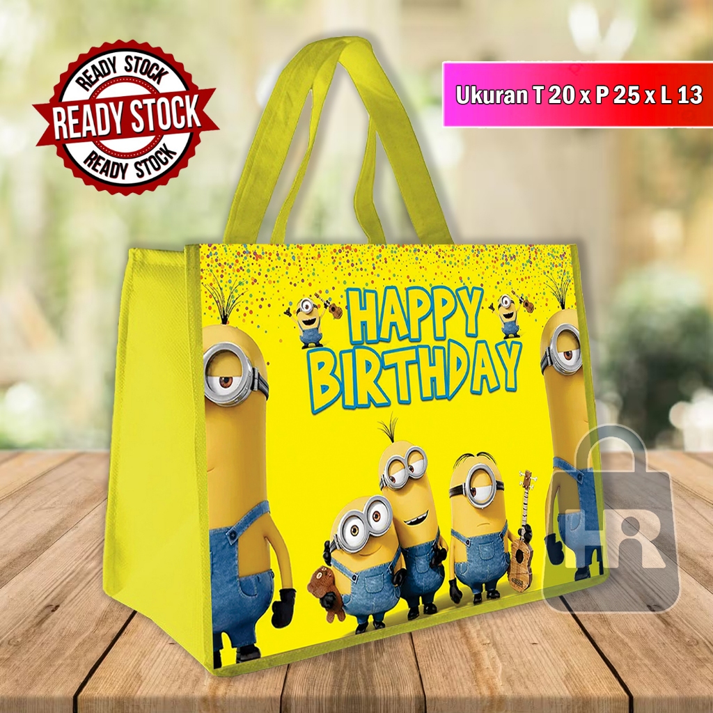 

READY STOK TAS ULANG TAHUN / TAS ULTAH MINIONS / TAS ULTAH UKURAN KFC / TAS ULTAH TERLARIS / TAS SOUVENIR ULTAH ANAK / GOODIE BAG BINGKISAN SOUVENIR ANAK