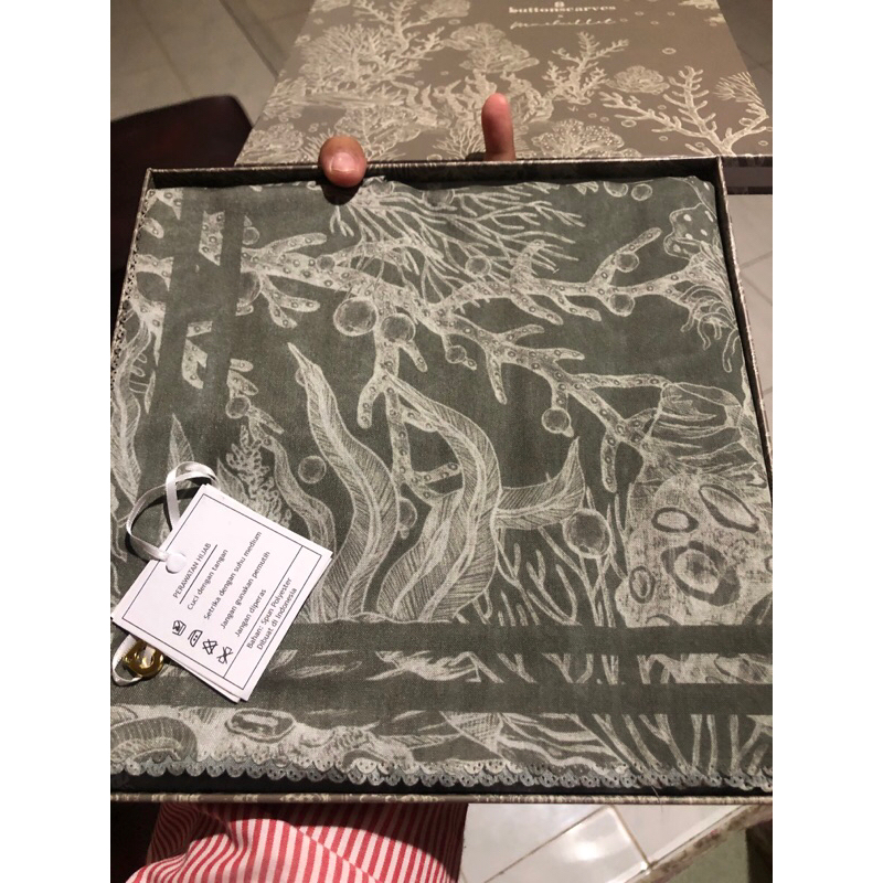 buttonscarves el-mar minorca storm