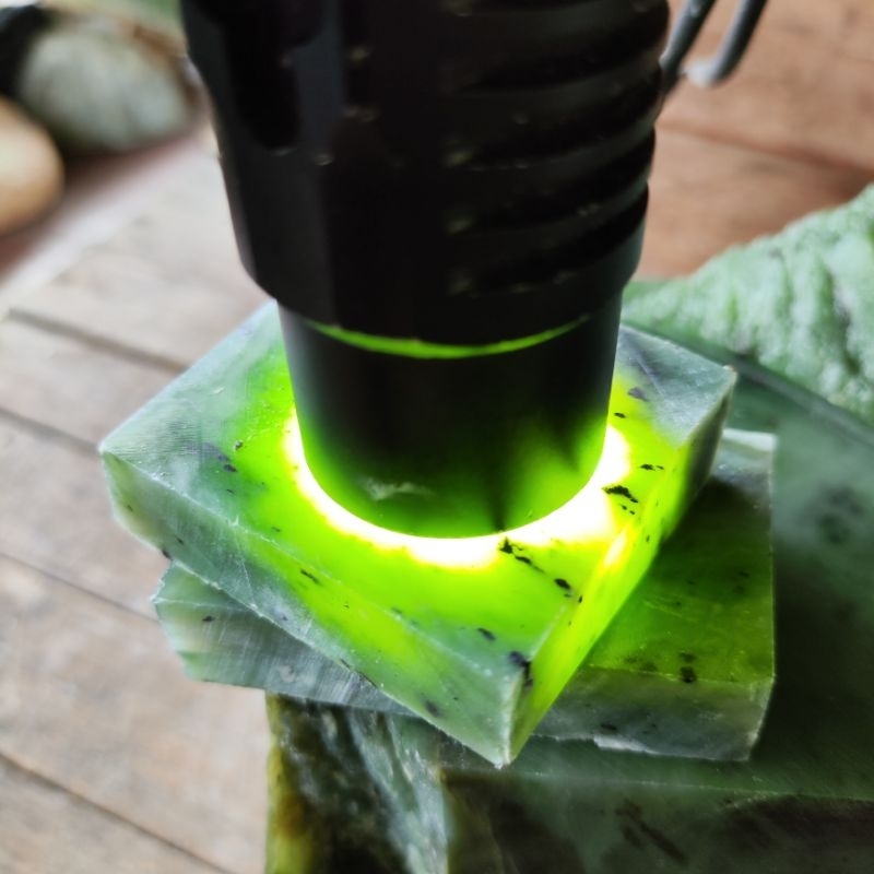 Batu giok Nephrite lempengan giok Aceh kualitas super