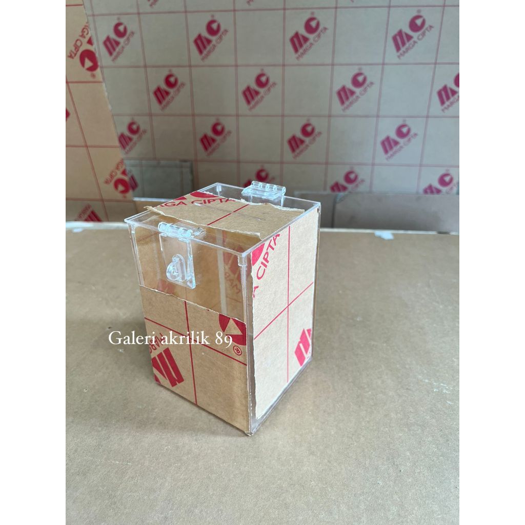 

Kotak saran/amal akrilik kecil Bening/Putih/Hitam 2mm