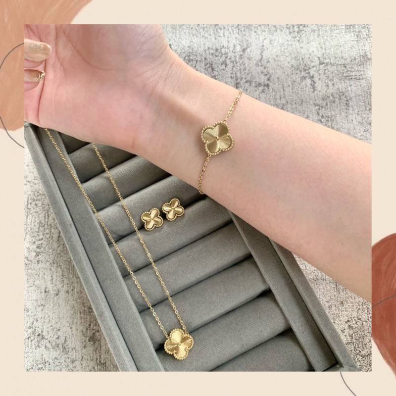 Set Kalung Gelang Titanium Premium Import Clover Bunga Aksesoris Fashion Wanita Perhiasan Simple Ele