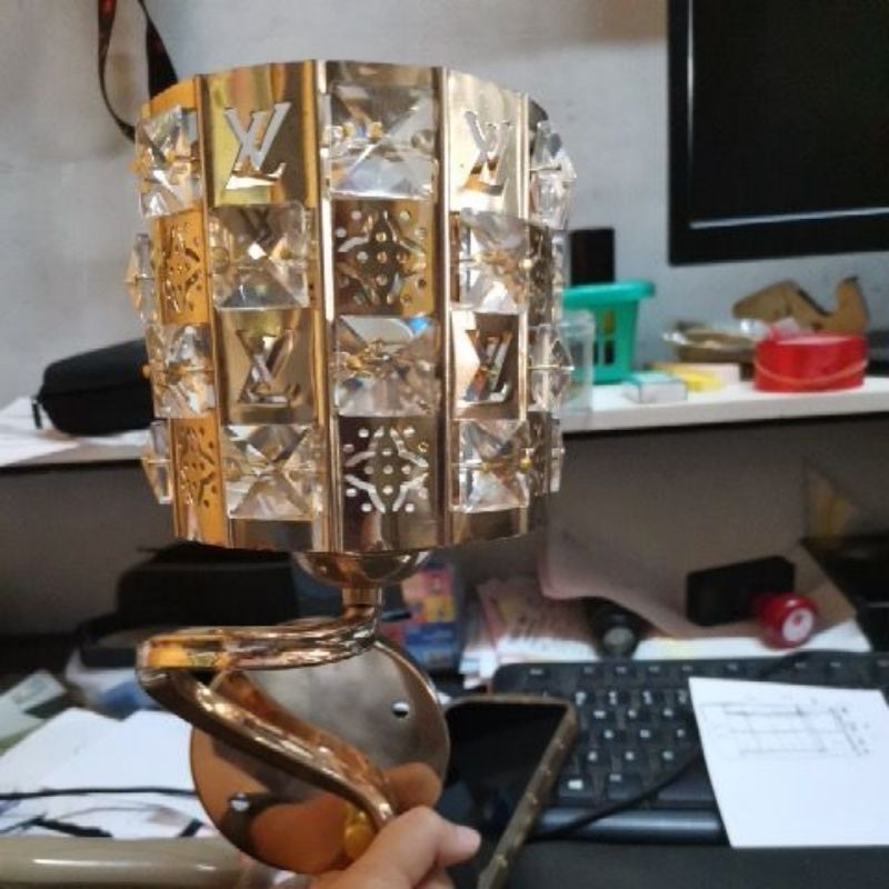 lampu dinding lv tabung gold