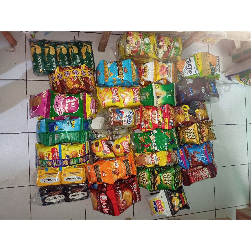 ANEKA SNACK CIKI 2000an (per renceng)