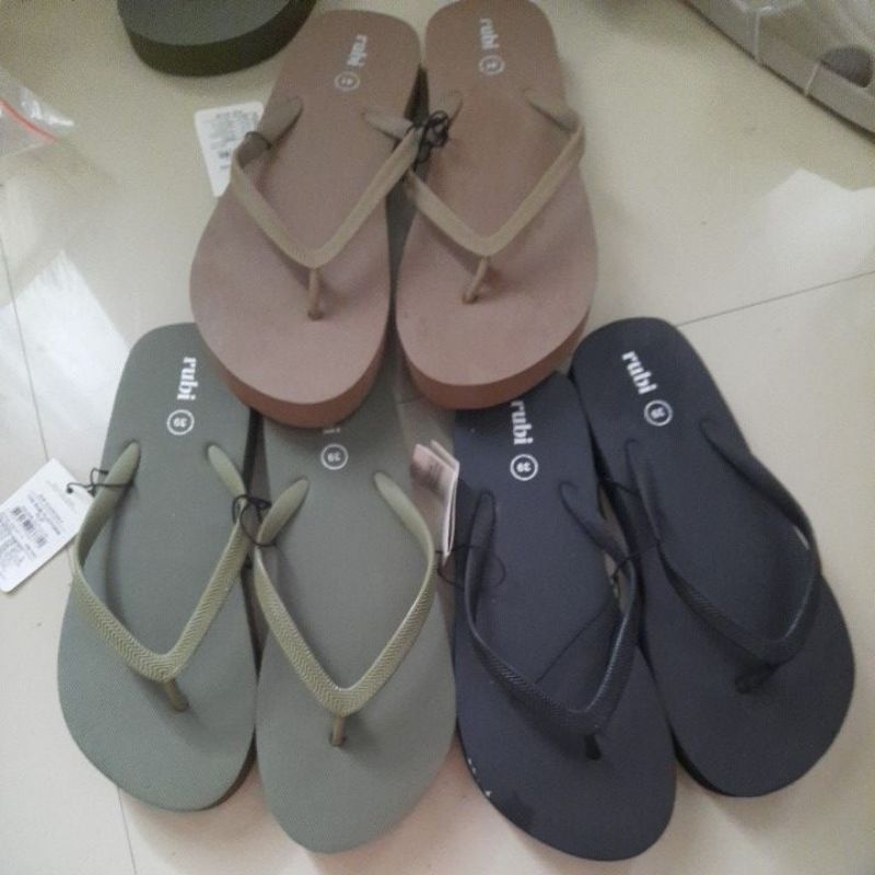 SANDAL Rubi flatform flip, sandal jepit rubi