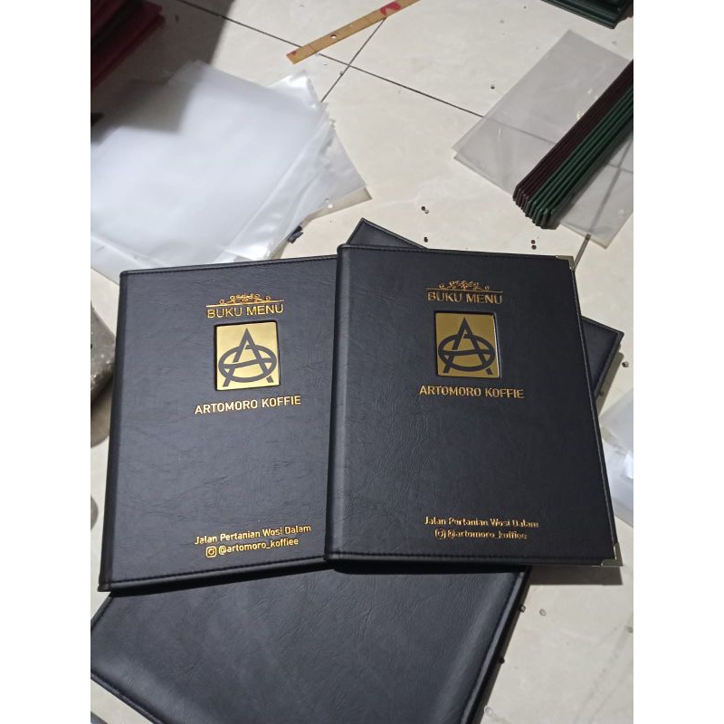 

cover menu resto caffe &hotell uk a4 di grafir ( grafo) model dalam di ring