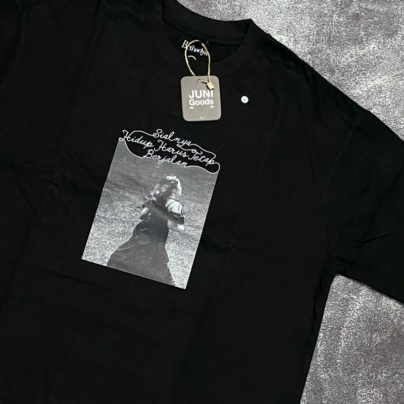 Tshirt and Bundling CD Bernadya "Sialnya, Hidup Harus Terus Berjalan"