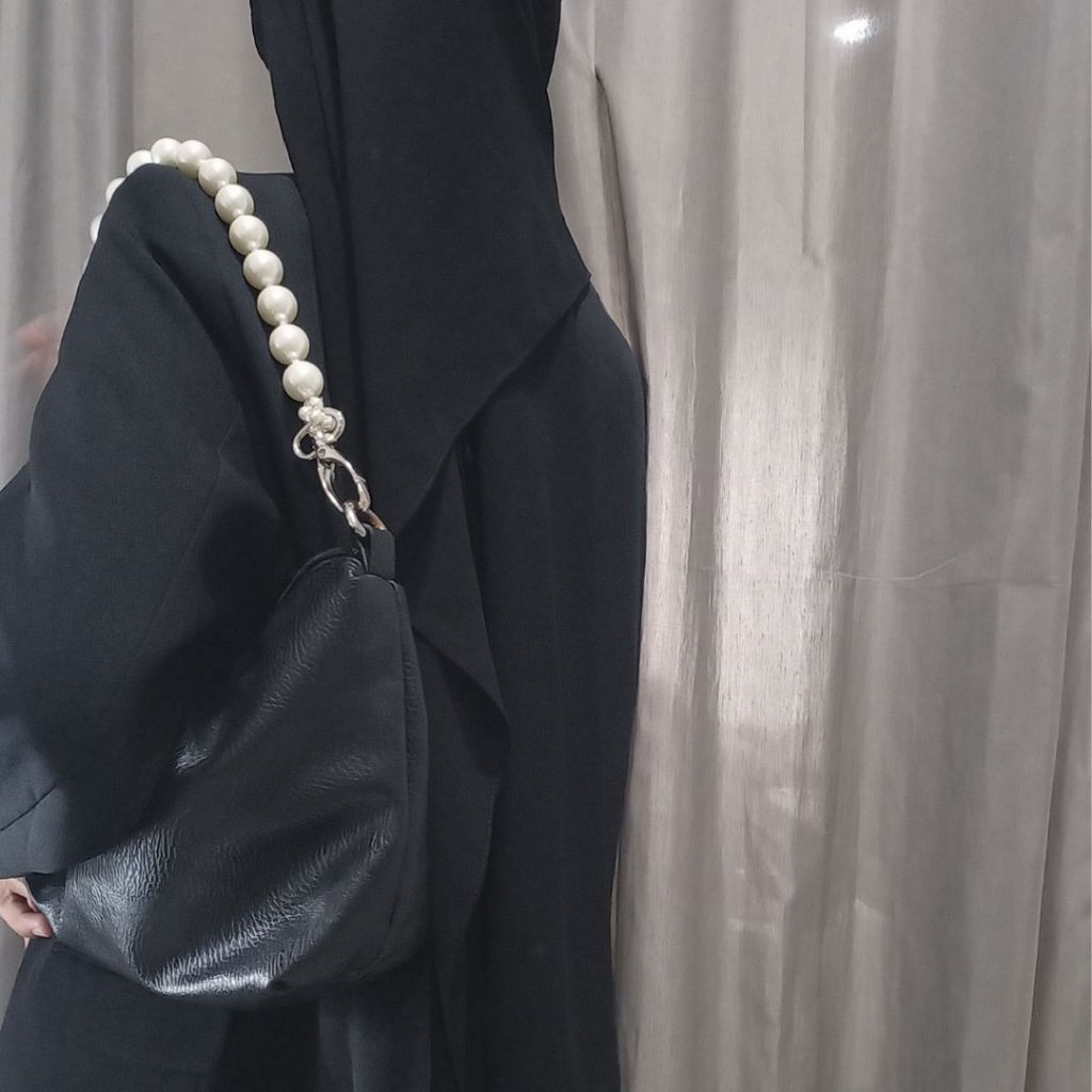 Lola Petite Pearl Strap Bag