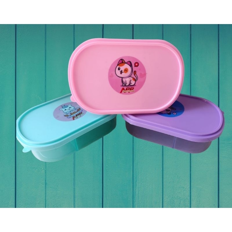 TEMPAT MAKAN / LUNCH BOX / KOTAK MAKAN OVAL PLASTIK KECIL