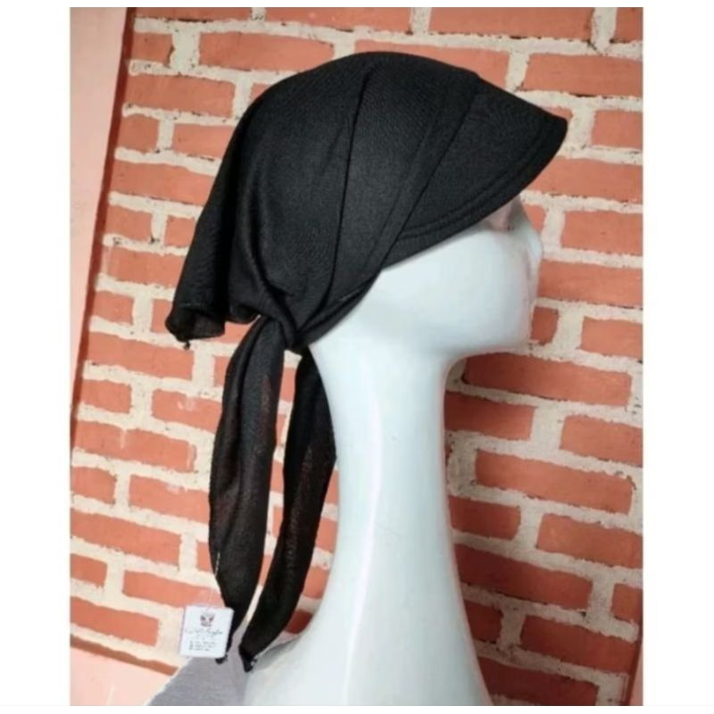 Ciput topi tali/ iket pet tali segitiga / daleman hijab topi