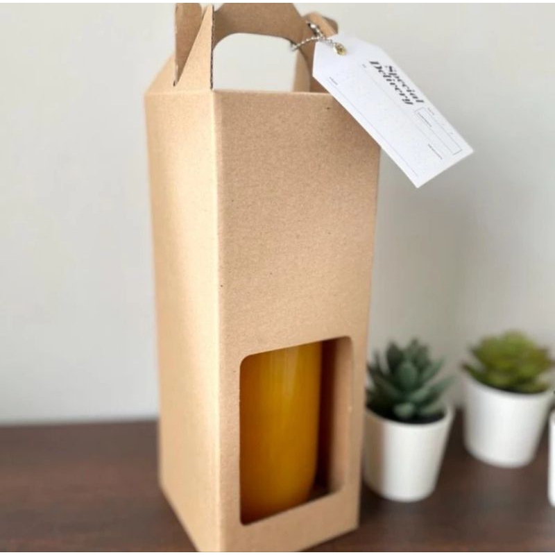 

Box Hampers dan tag ukuran botol 1 liter