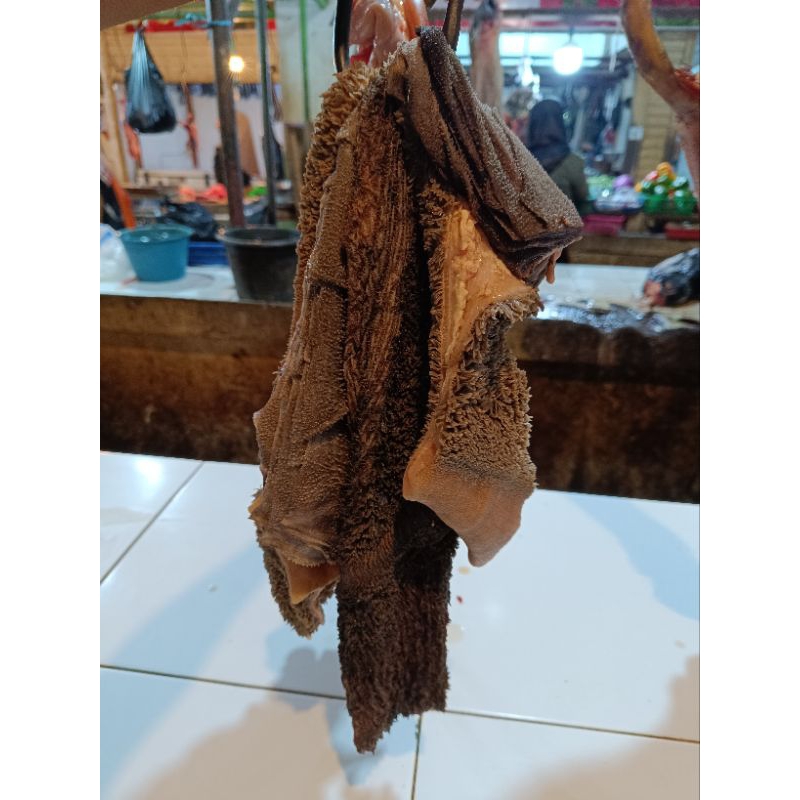 

Babat sapi segar, jeroan sapi segar