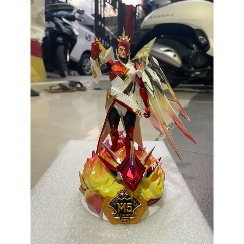 Figurin Yu Zhong M5 Pass Mobile Legend