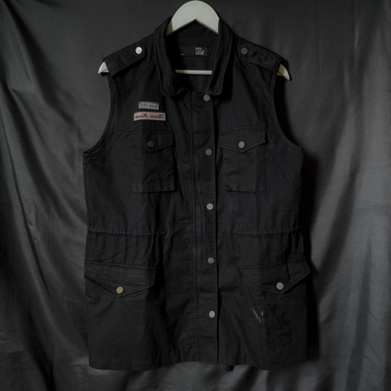 DISNEY VEST MICKEY MOUSE - PRELOVED VEST HITAM - PRELOVED ROMPI HITAM - UNIQLO VEST