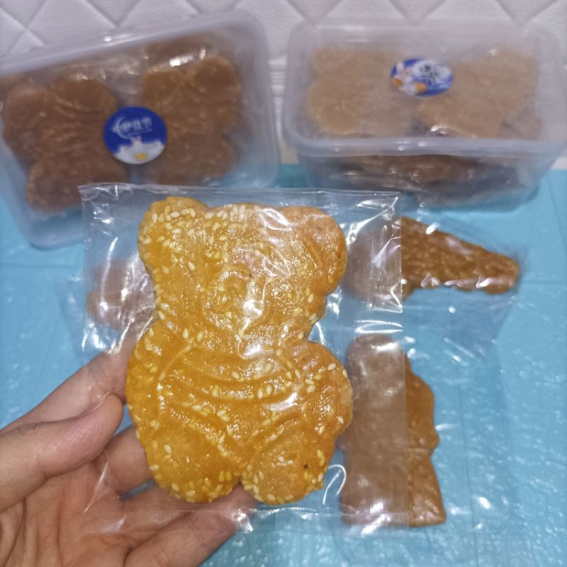 [HALAL] Angkong Pia Wijen 10pcs / box (Mooncake Festival Cookies) Homemade Biskuit Jadul musim kue b