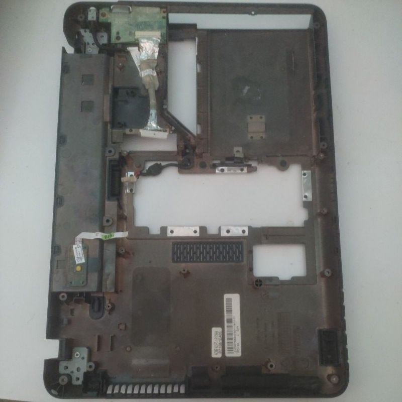 CASING TOSHIBA SATELLITE L740