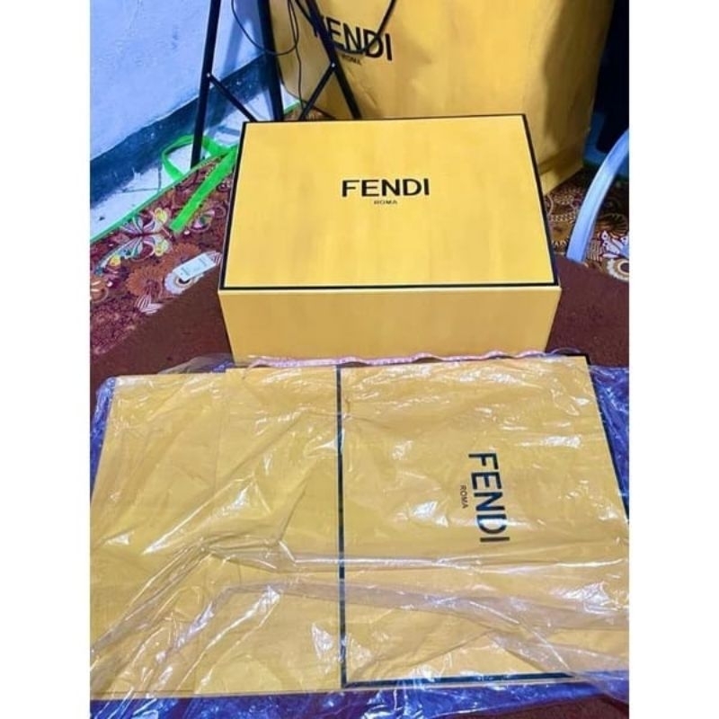 

fe ndi box dan paperbag