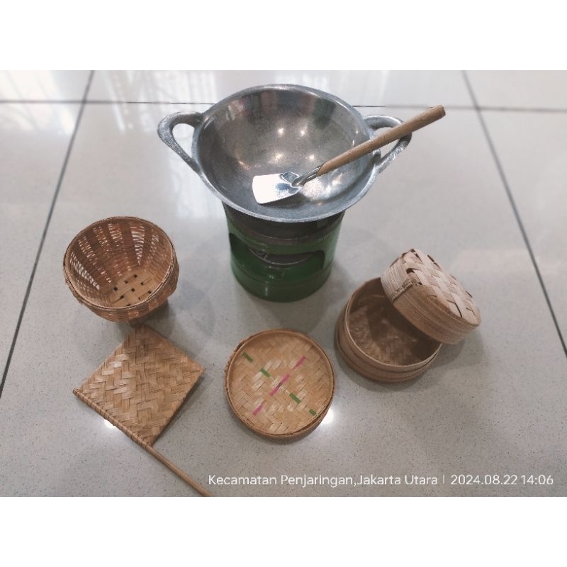 Set mainan masak masakan tradisional