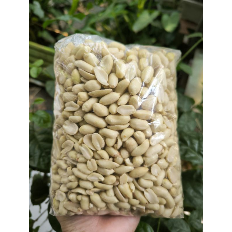 

Kacang Tanah kupas mentah ukuran jumbo