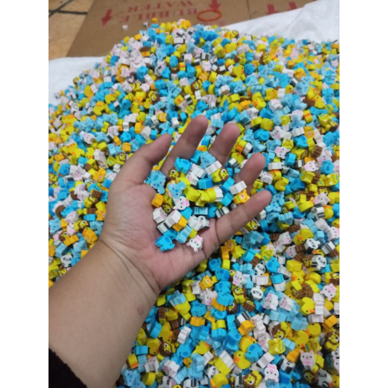 

1 karung penghapus mini isi 30 kg//penghapus mini campur isi 30 kg