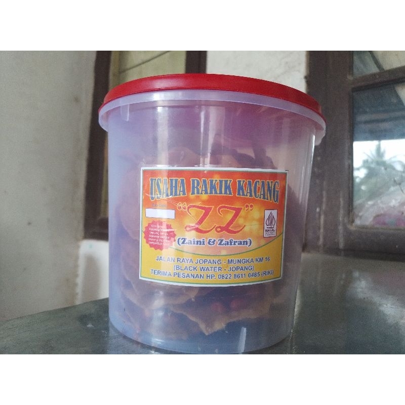 

rempeyek udang(ebi).dijamin enak