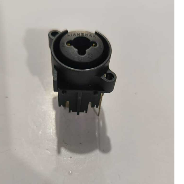 Socket Body Multi Combo XLR Canon Female + Akai LianZhan / SOKET MULTI CANON XLR FENALE + TOA