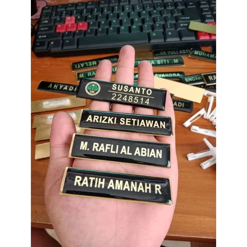 

Nama Dada Kuningan Stainless Maghnet / Nametag Stainless GOLD