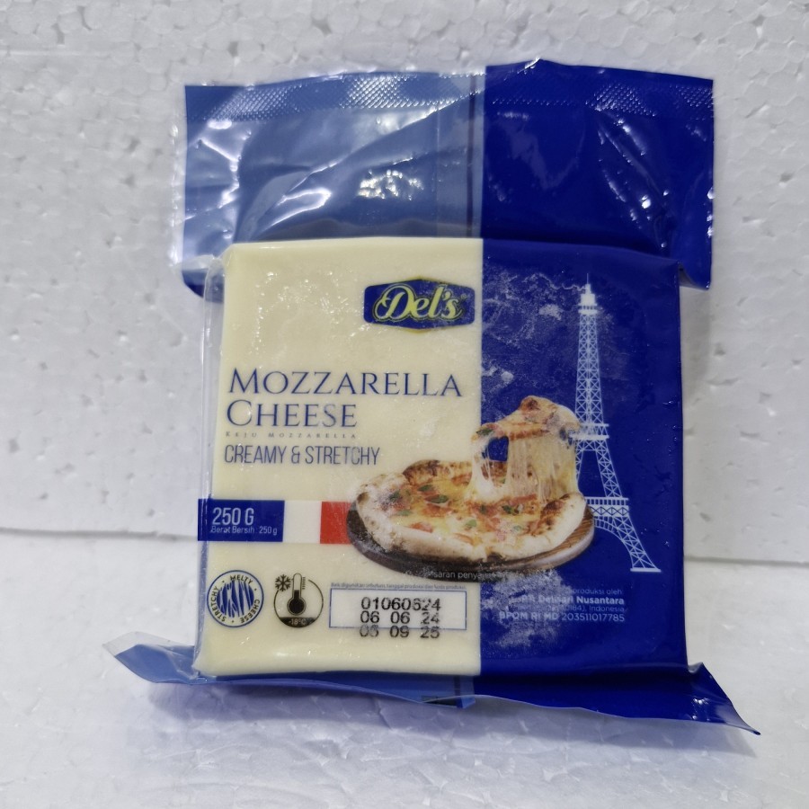 

Dels Mozzarella Creamy & Stretchy Keju Mozzarella 250g