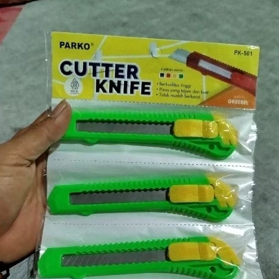 

(1 renteng 12 pcs) Cutter parko pk-501 cutter Pemotong