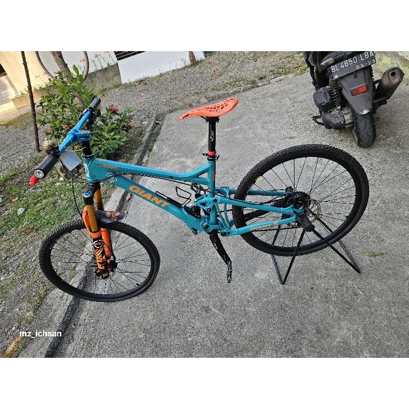 Sepeda MTB Giant Reign X