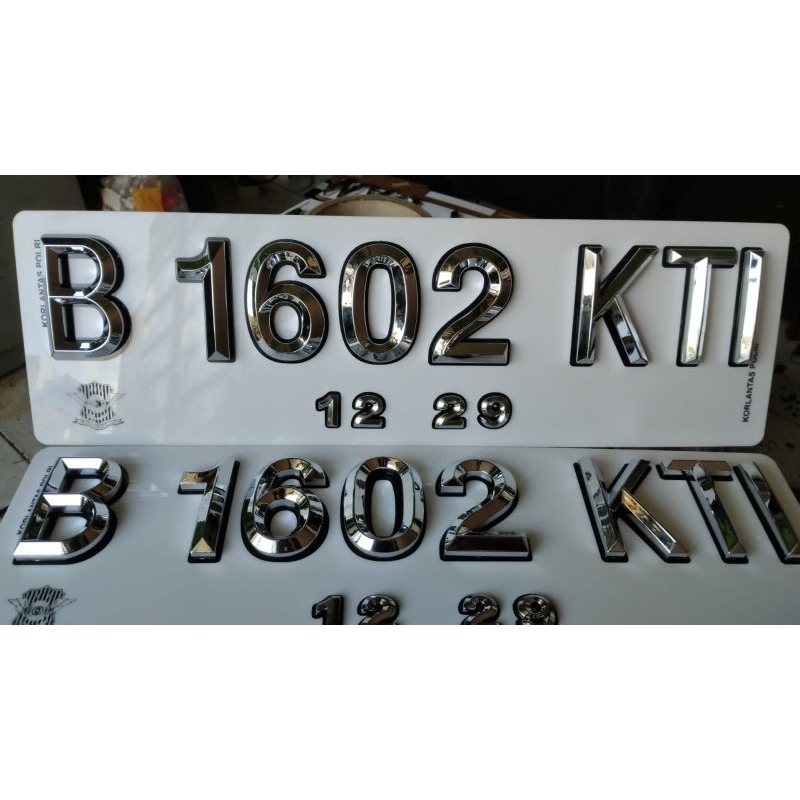 Plat Nomor Timbul Mobil