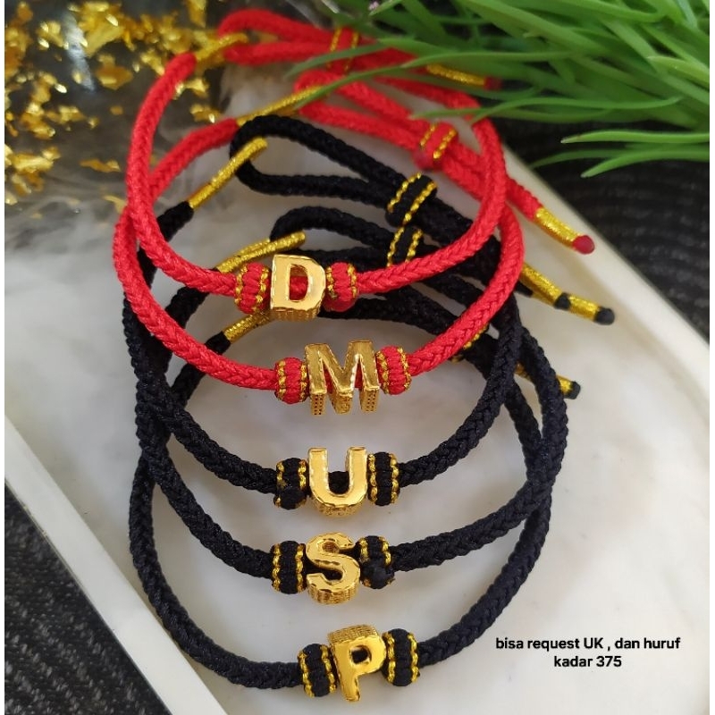 gelang huruf rajut 375