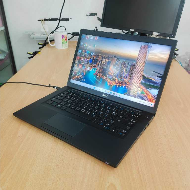 Laptop Bekas Dell Latitude 7490 / Core i5 Gen 8