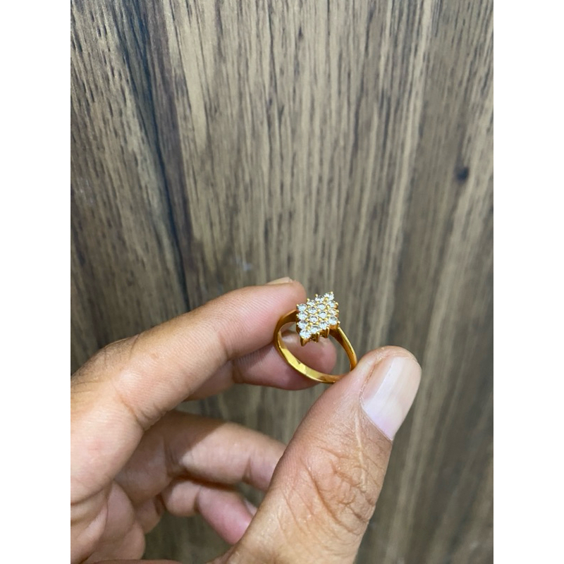 CINCIN EMAS KUNING40% WANITA NATURAL BERLIAN EROPA0,52ct/16pcs NA479