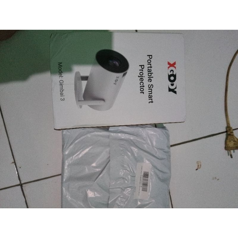 Proyektor XGODY GIMBAL 3 & layar