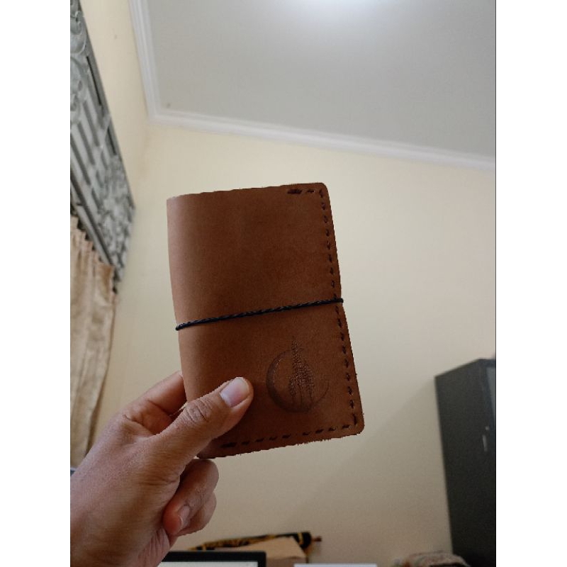 

Buku Sampul Kulit Asli Jahit Tangan Ukuran A6
