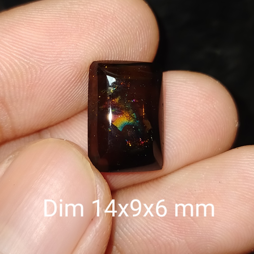 BATU KECUBUNG PELANGI HITAM PERSEGI NATURAL cek batu lainnya yaman api wulung opal bacan permata kal