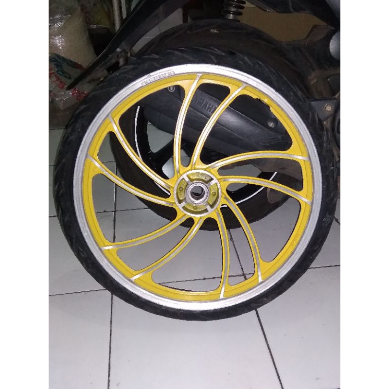 velg pelek depan cefiro original pnp yamaha ring17