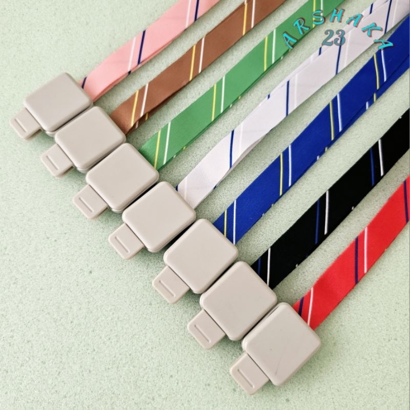 

Tali Gantungan ID Card Salur Tarik 1,5cm Lanyard Kartu Id Card