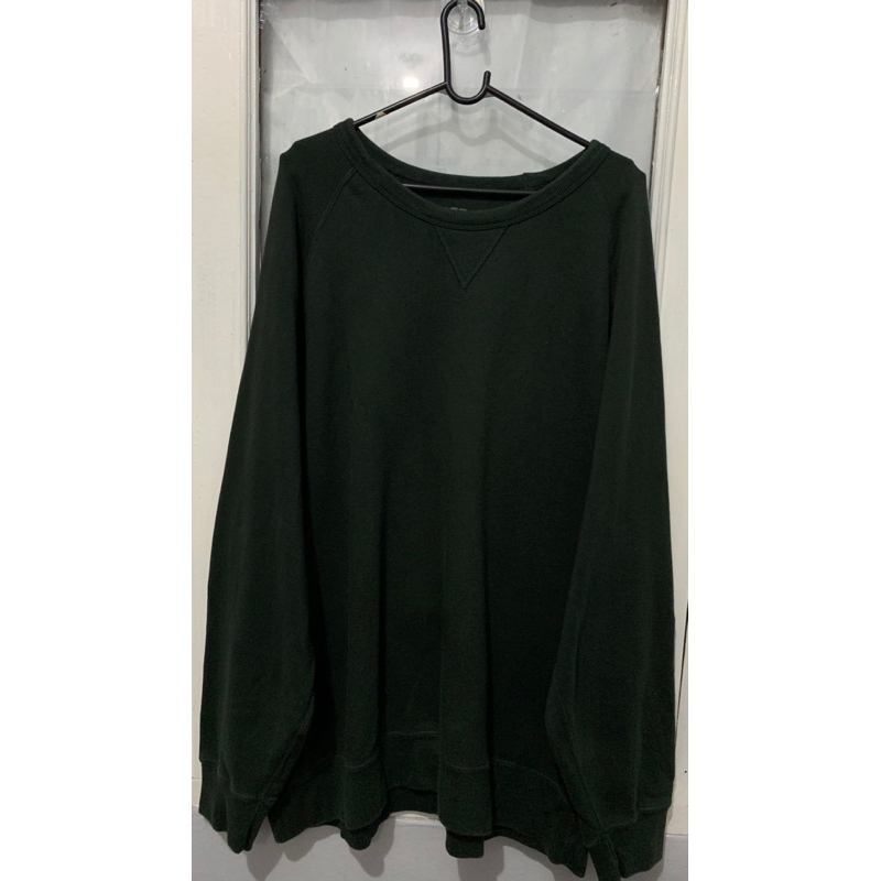 crewneck uniqlo hijau botol xl second preloved