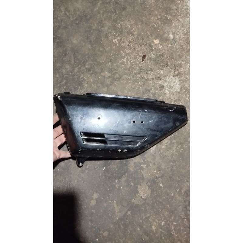 tutup aki tepong aki kempolan kiri honda GL100 GL 125 ori