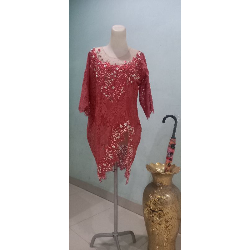 kebaya suhut dusty pink