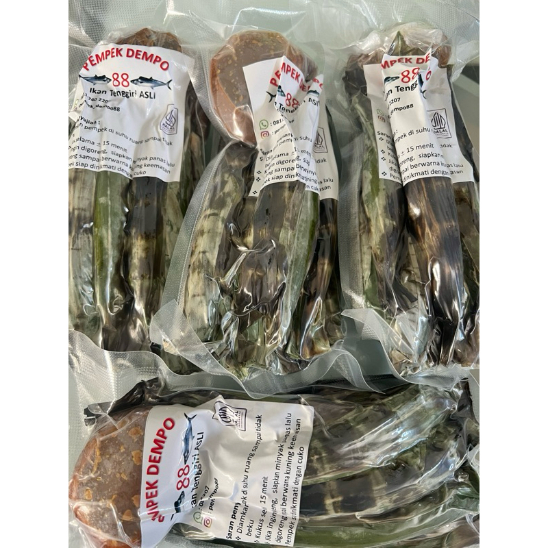 

otak-otak tenggiri dengan kuah kacang isi 10