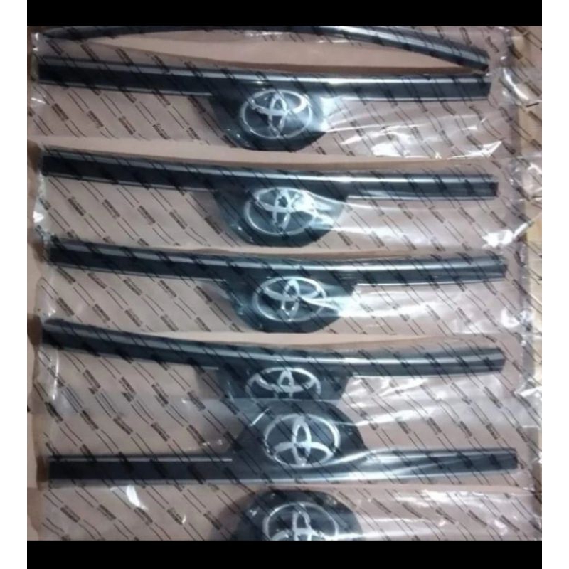 List grill depan Avanza 2022