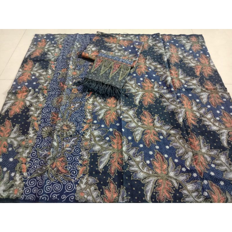 Kain batik cirebon khas trusmi batik fariza doby dobi dobby tulis sarimbit couple dasar hitam